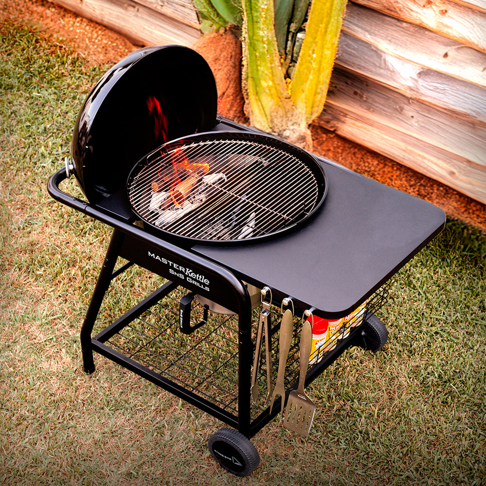 
                  
                    Slow 'N Sear® MasterKettle Charcoal Grill + Smoker
                  
                