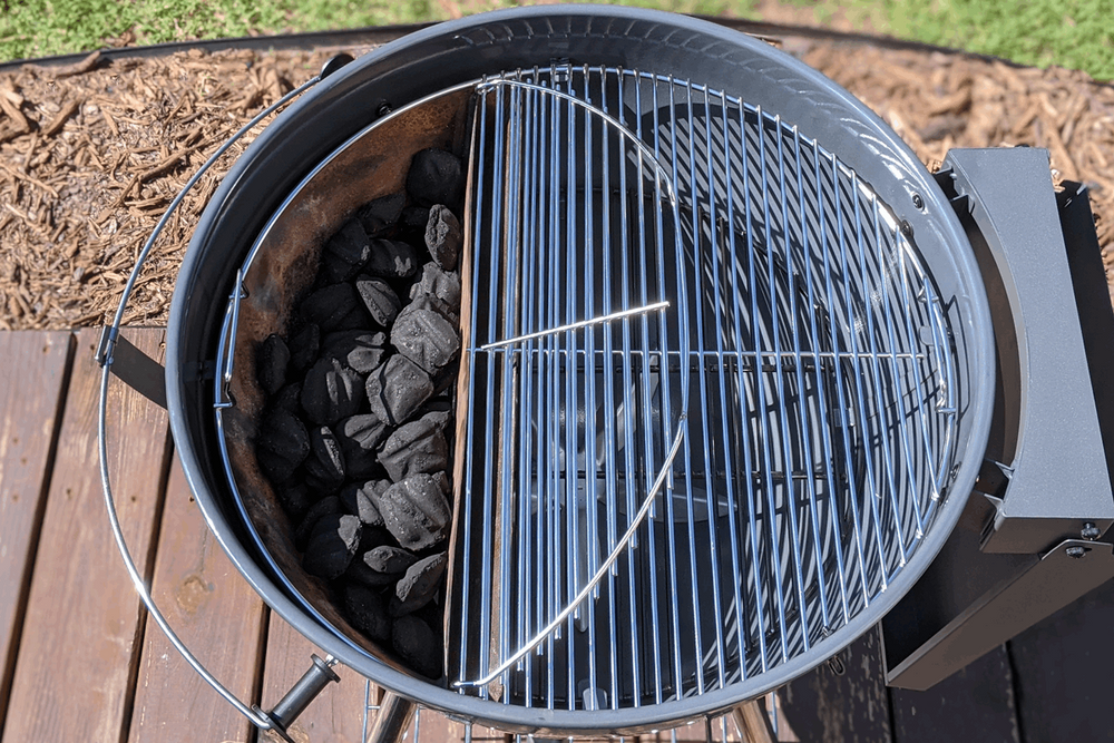 The Slow 'N Sear® Original Kettle Grill gives you all the performance you’d expect from a kettle style charcoal grill and is customized to work with our Slow ‘N Sear® accessory for unrivaled searing power, low ‘n slow smoking, and true two-zone cooking capability.